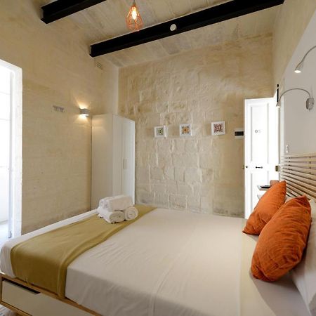 Private Rooms With Bathroom In Valletta Luaran gambar