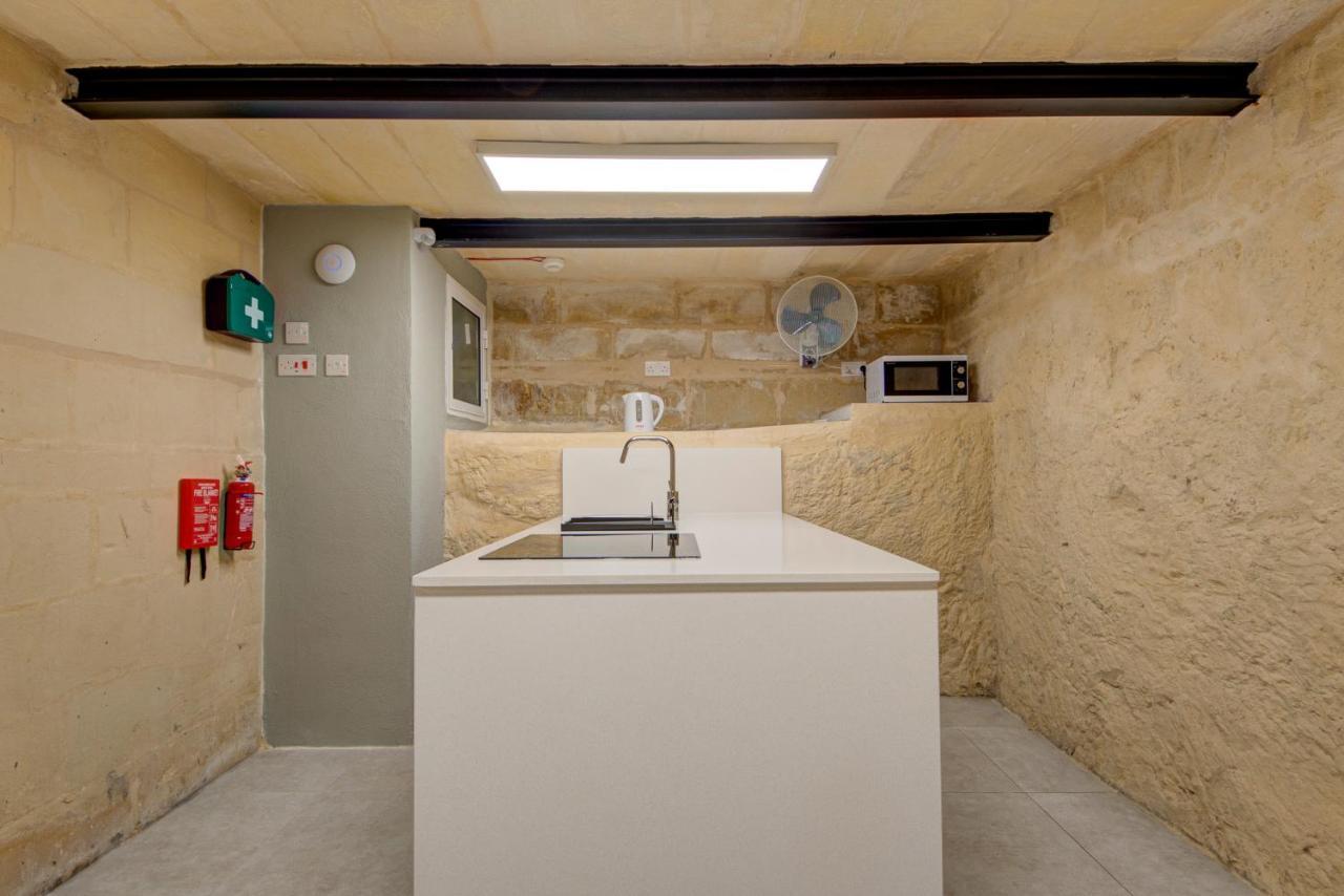 Private Rooms With Bathroom In Valletta Luaran gambar