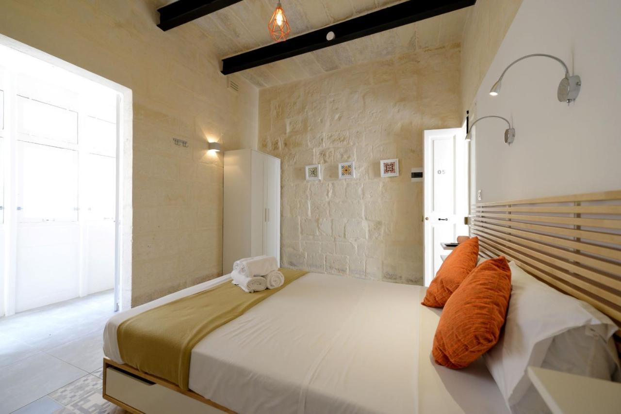 Private Rooms With Bathroom In Valletta Luaran gambar