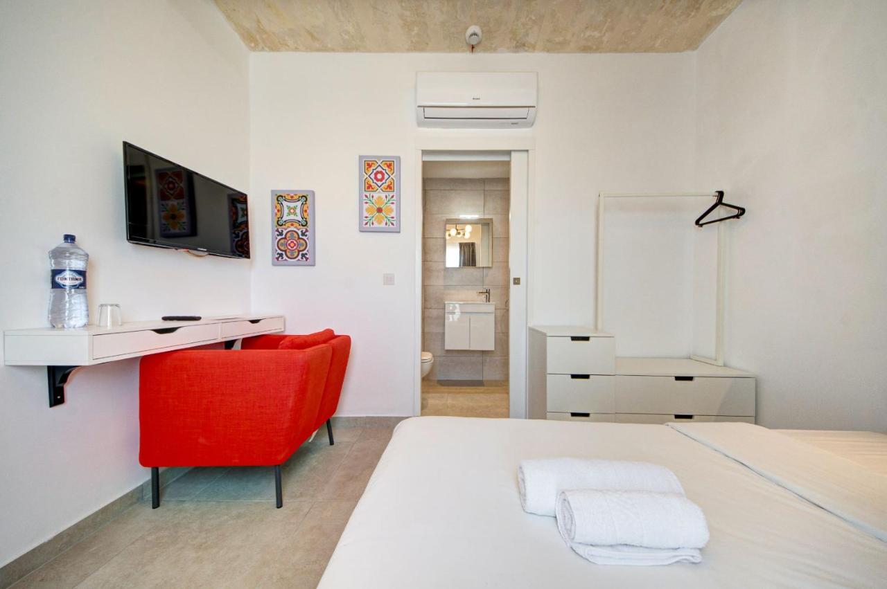Private Rooms With Bathroom In Valletta Luaran gambar