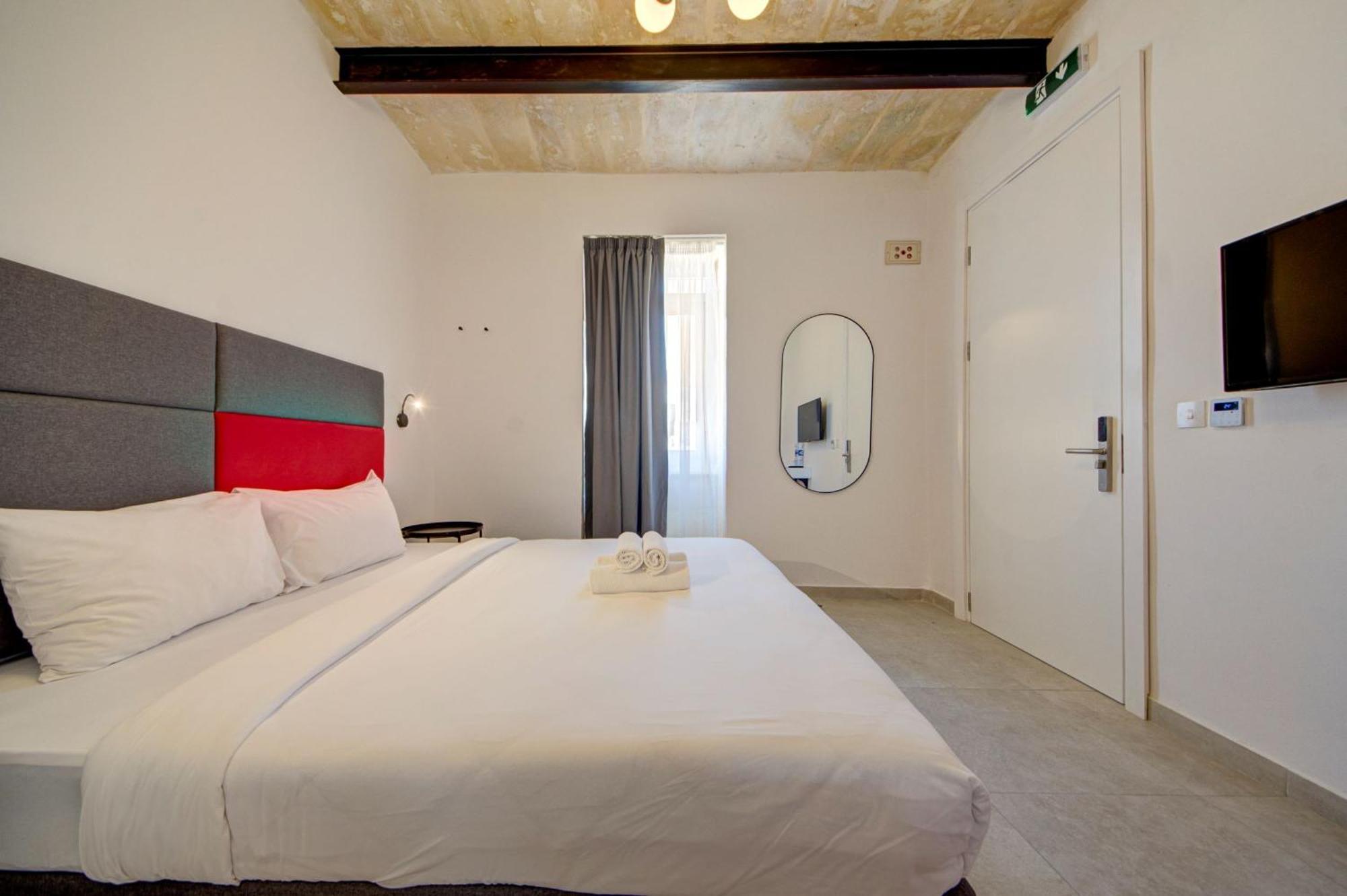 Private Rooms With Bathroom In Valletta Luaran gambar