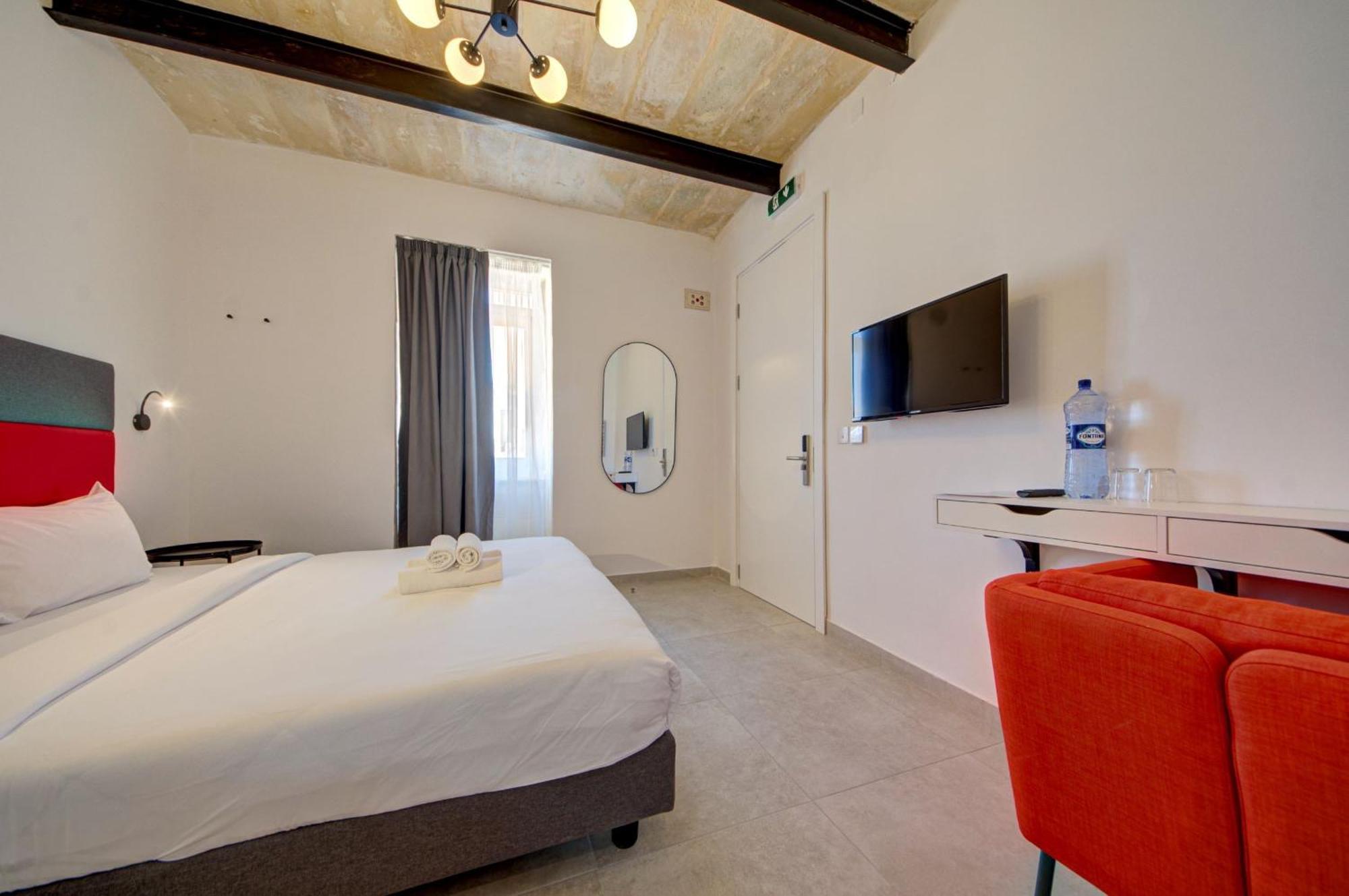 Private Rooms With Bathroom In Valletta Luaran gambar