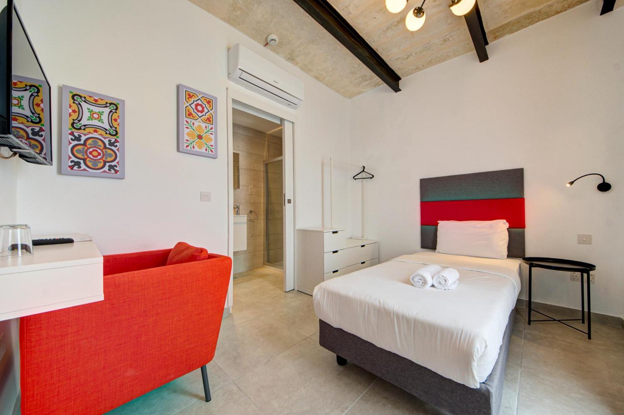 Private Rooms With Bathroom In Valletta Luaran gambar
